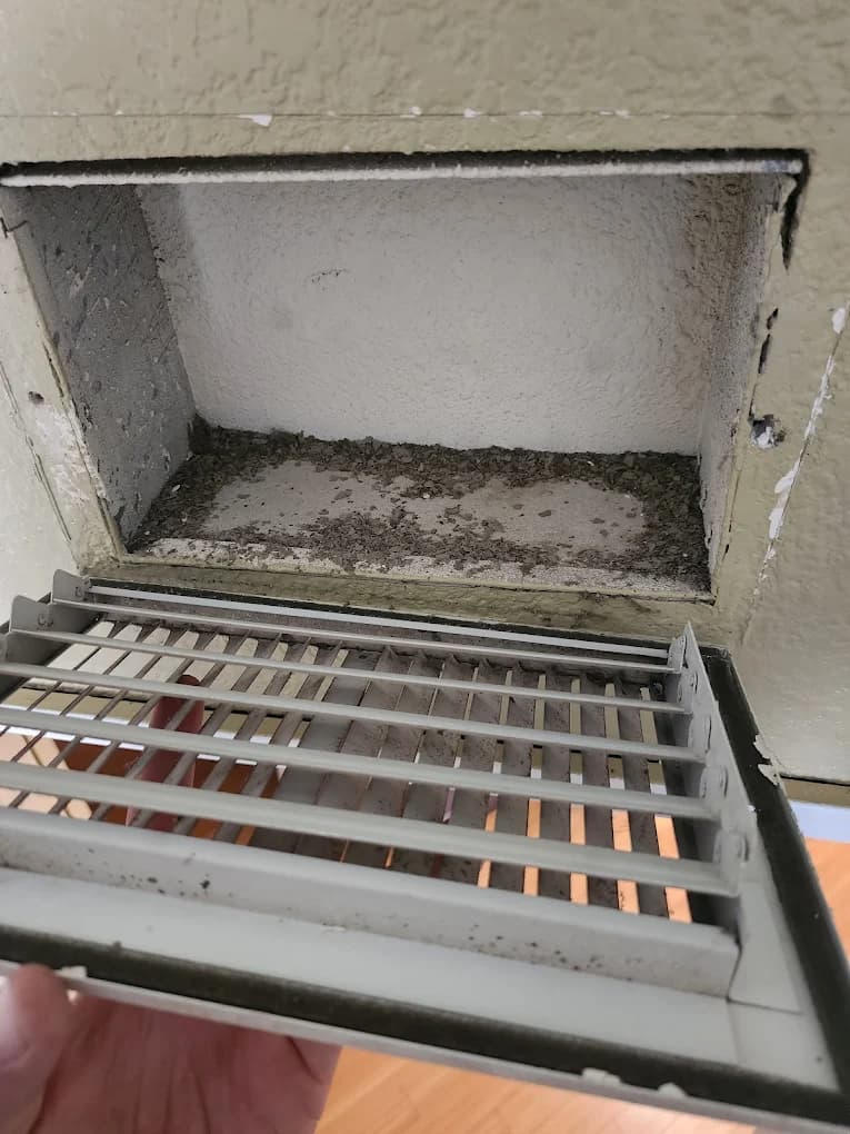 Duct cleaning and sealing process